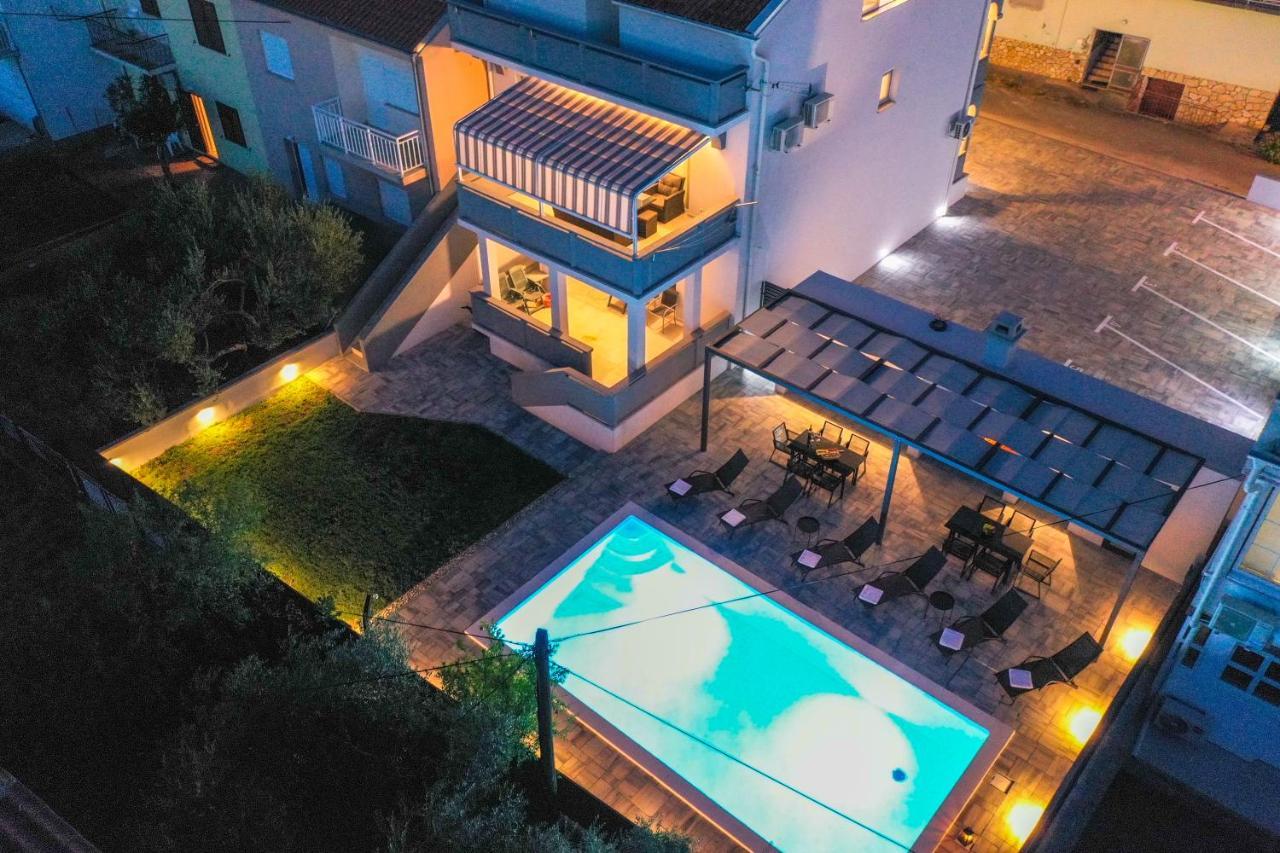 זאדאר Villa Todi מראה חיצוני תמונה